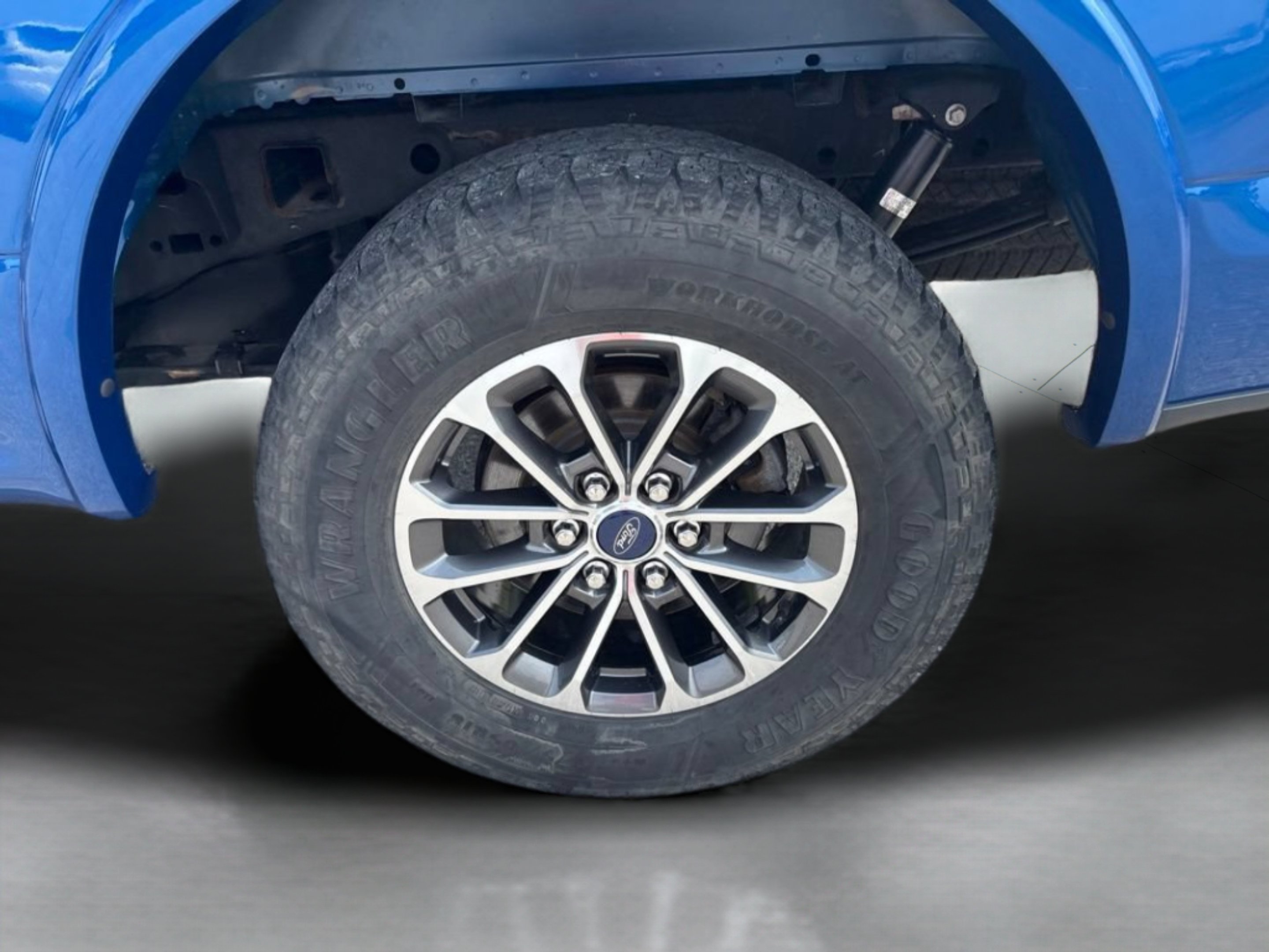 Used 2018 Lightning Blue Ford XLT image 36