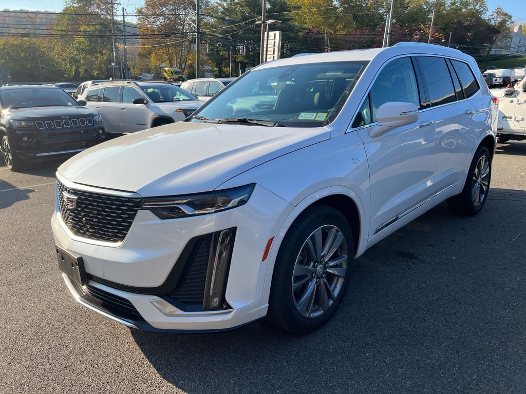 Used 2023 White Cadillac Premium Luxury image 3