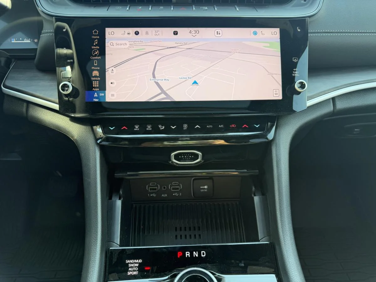 New 2026 Black Jeep Altitude image 23