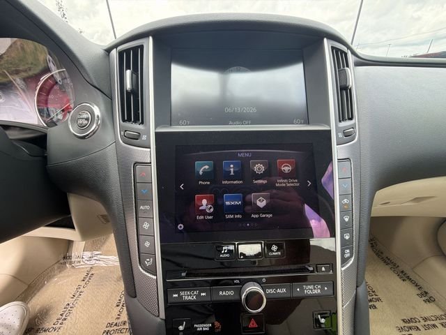 Used 2014 Red INFINITI Premium image 16