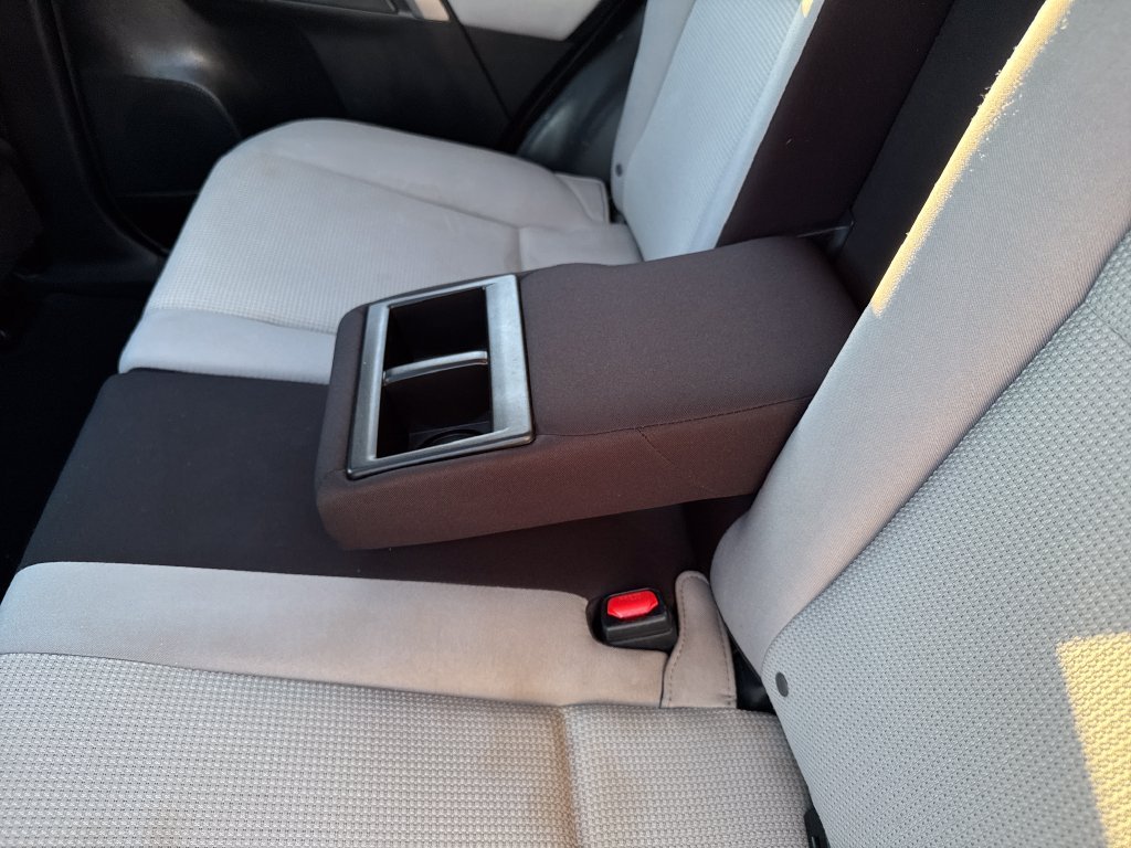 Used 2016 Blue Toyota XLE image 37