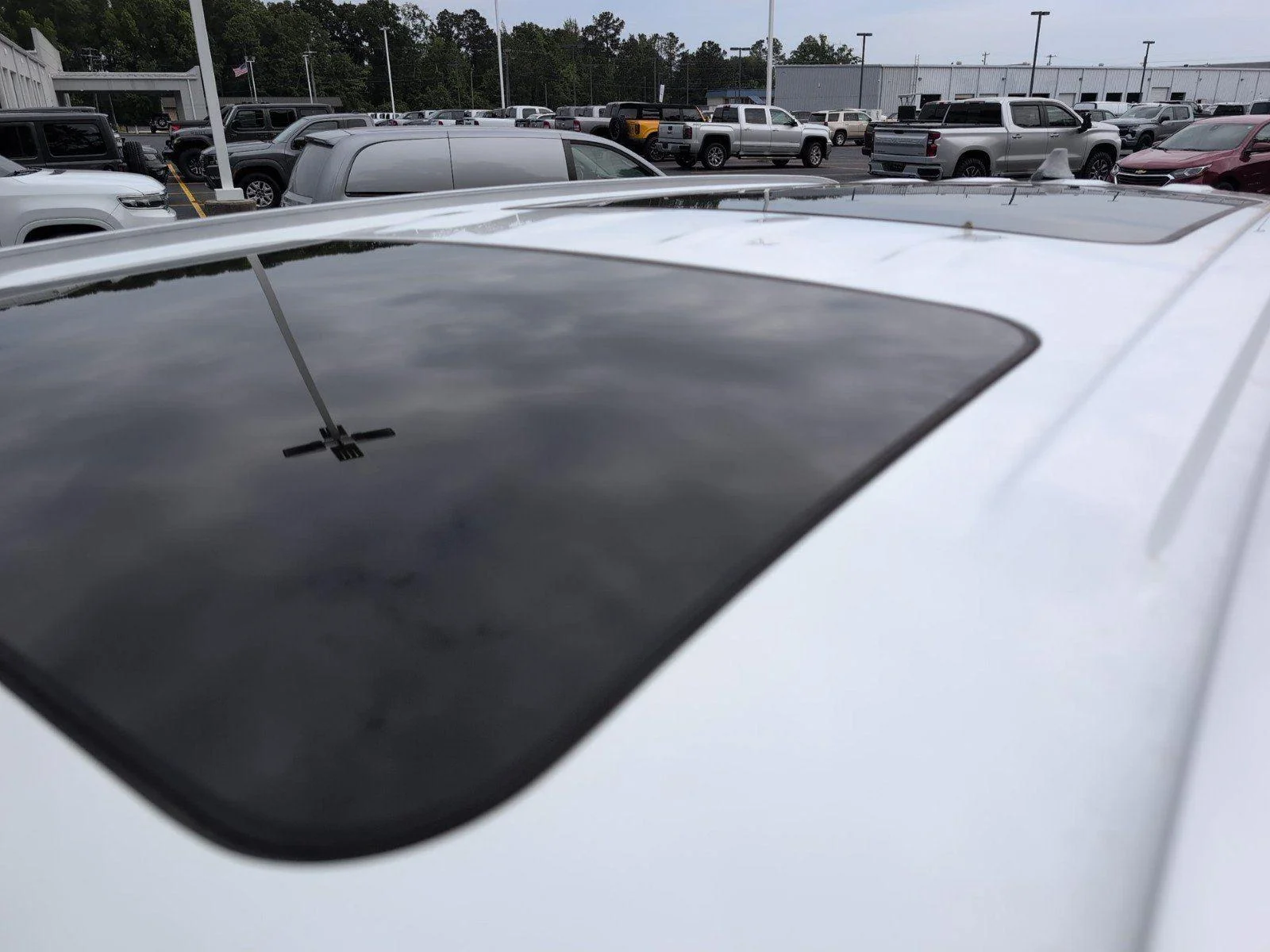 Used 2022 Hyper White Hyundai Calligraphy image 13