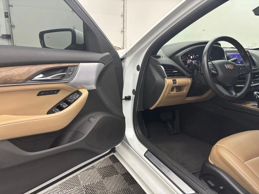 Used 2022 White Cadillac Premium Luxury image 16