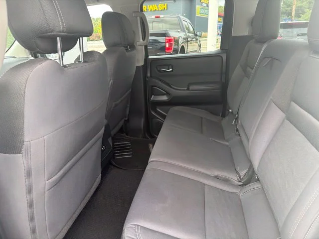 Used 2022 White Nissan SV image 18