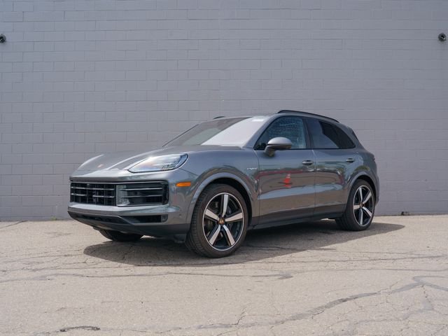 2026 Porsche Cayenne E-Hybrid's photo
