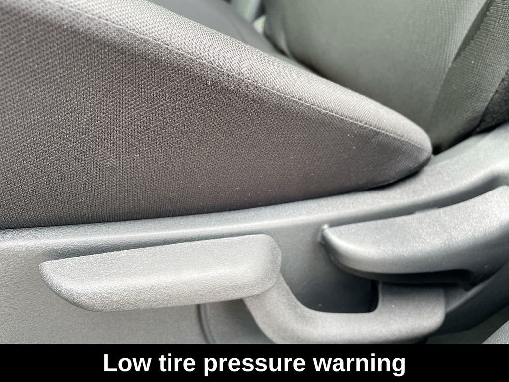 2025 Nissan KICKS PLAY Base - Photo 24