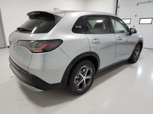 Certified Used 2024 Lunar Silver Metallic Honda EX-L image 6