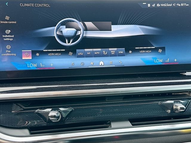 New 2026 White BMW sDrive40i image 11