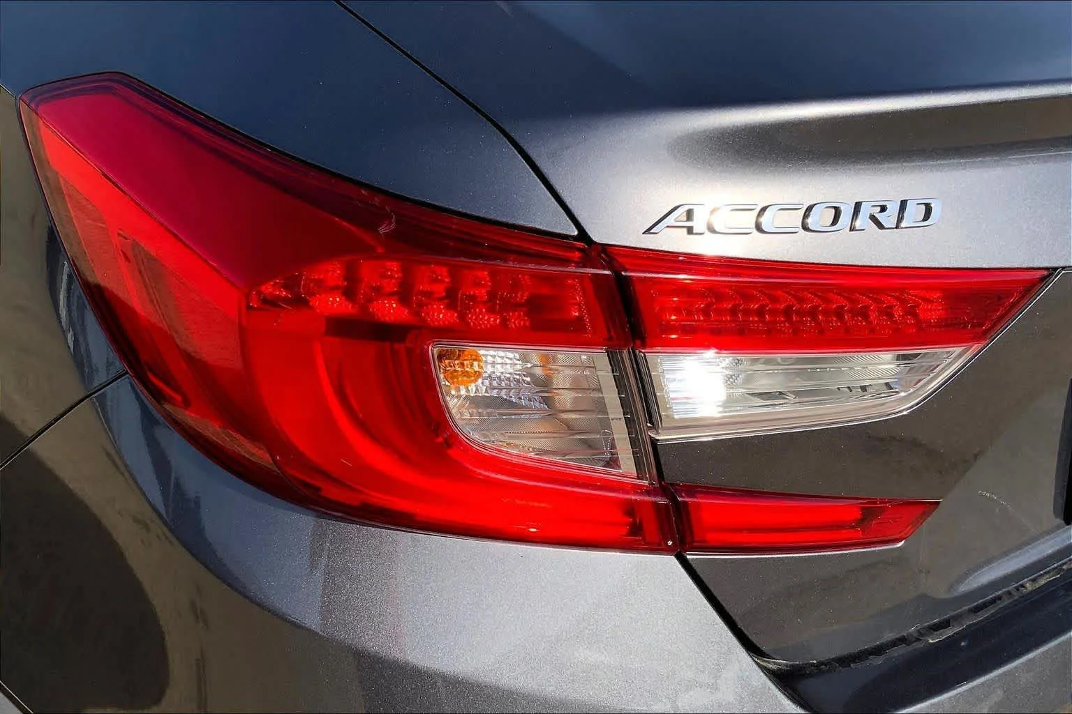 Used 2019 Modern Steel Metallic Honda LX 1.5T image 26