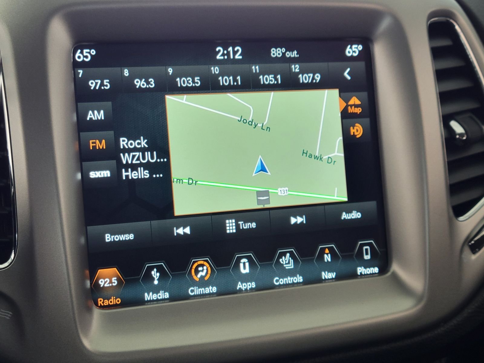 Used 2019 Silver Jeep Limited image 19