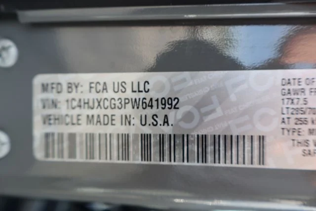 Used 2023 Sting-Gray Clearcoat Jeep Rubicon image 19