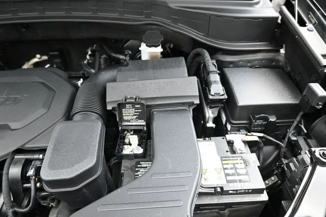 Used 2018 Black Hyundai 2.4 Base image 29