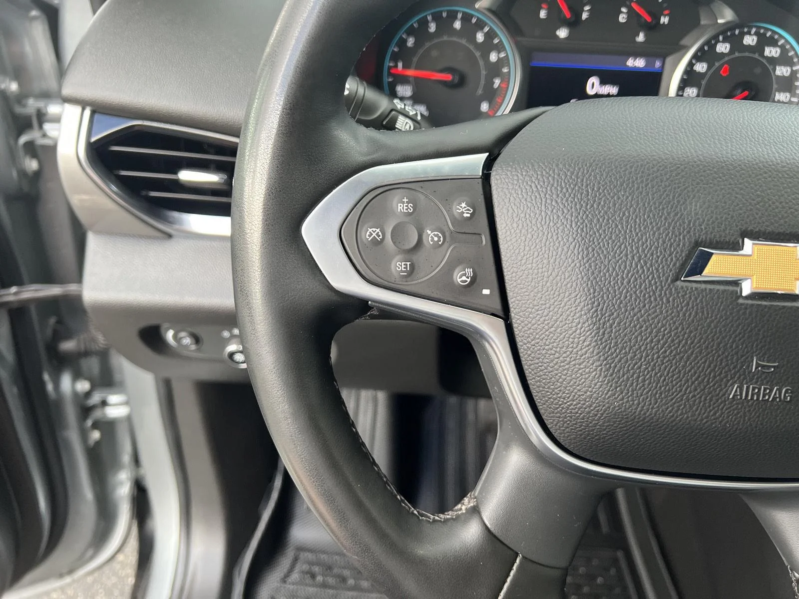 2023 Chevrolet Traverse 3LT - Photo 23