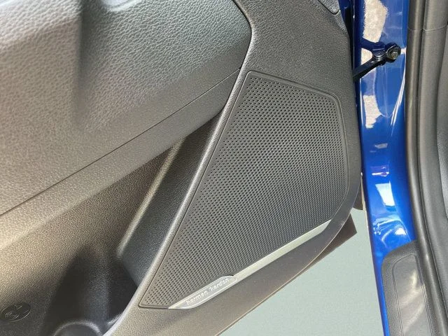 Used 2023 Blue Kia SX image 18