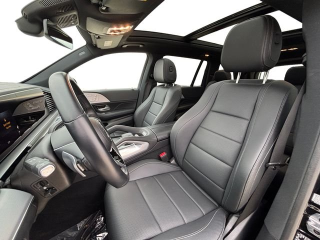 Used 2025  Mercedes-Benz GLS 450 image 10