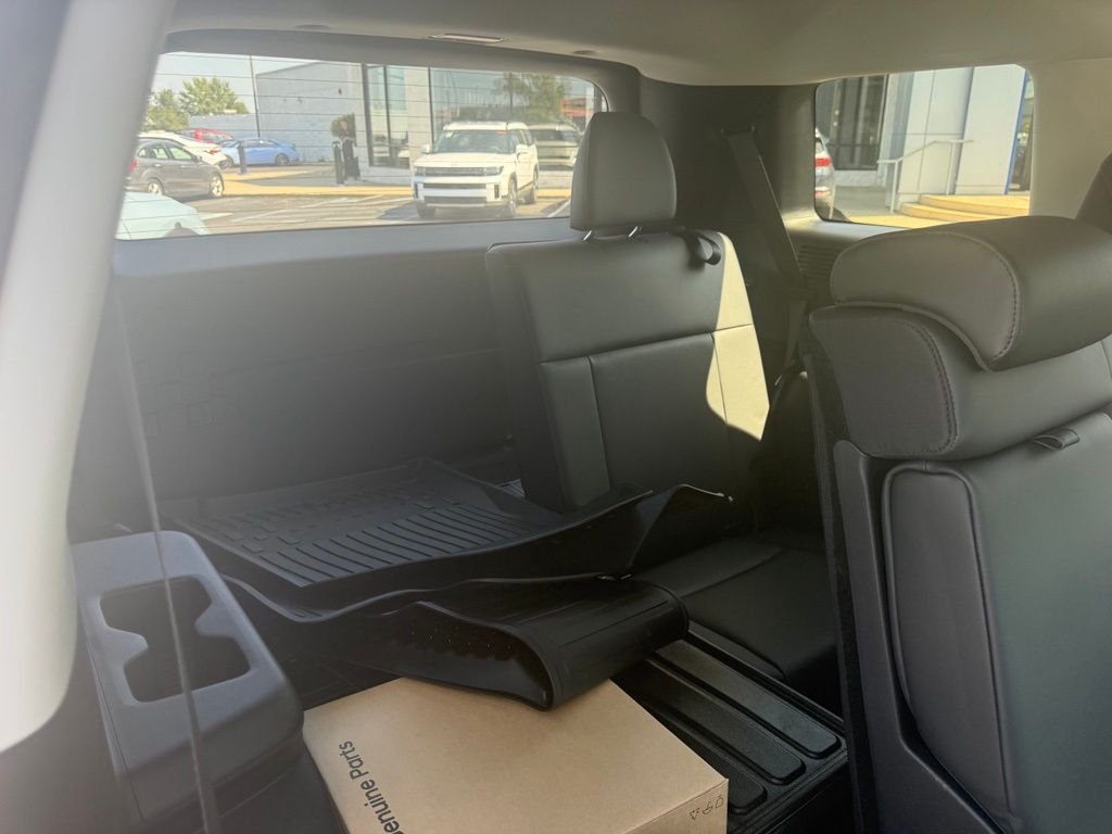 New 2027 Blue Hyundai SEL AWD image 27