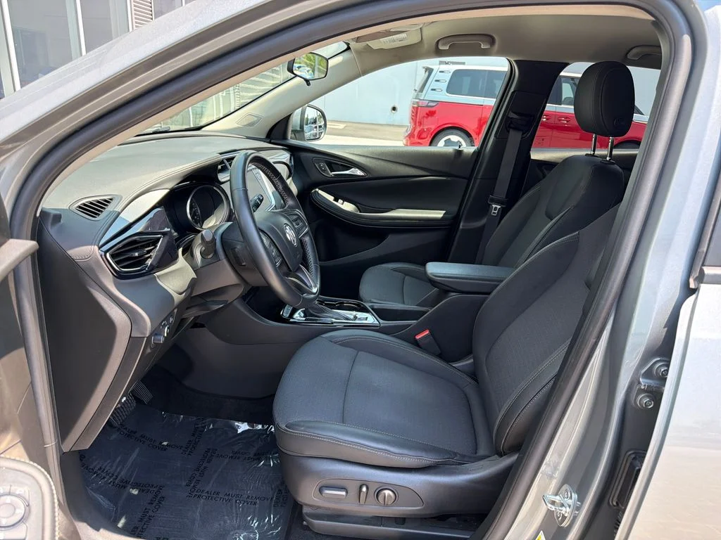 Used 2023 Gray Buick Select image 9
