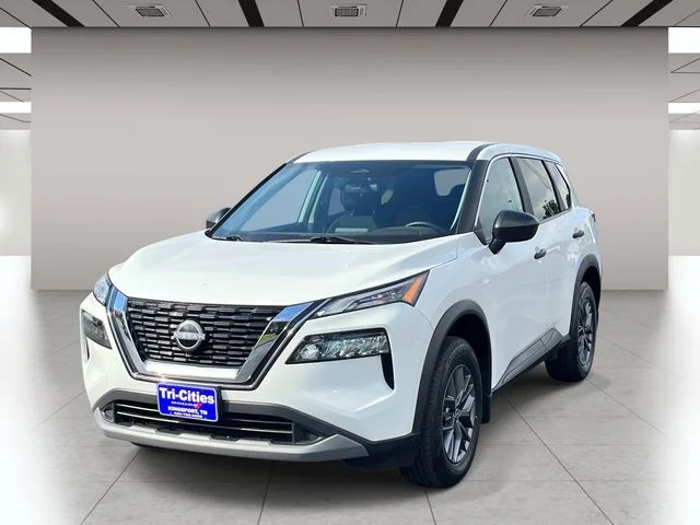 Used 2023 White Nissan S image 8