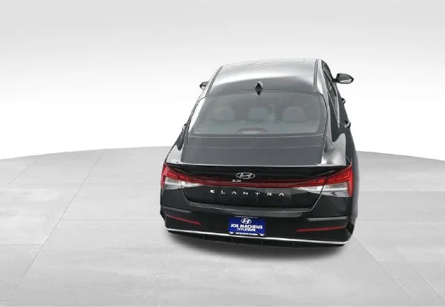 Used 2026 Black Hyundai SEL Sport Premium image 30