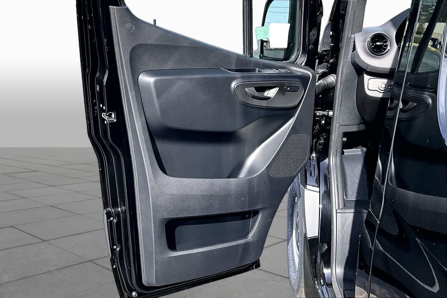 New 2026 Jet Black Mercedes-Benz  image 10