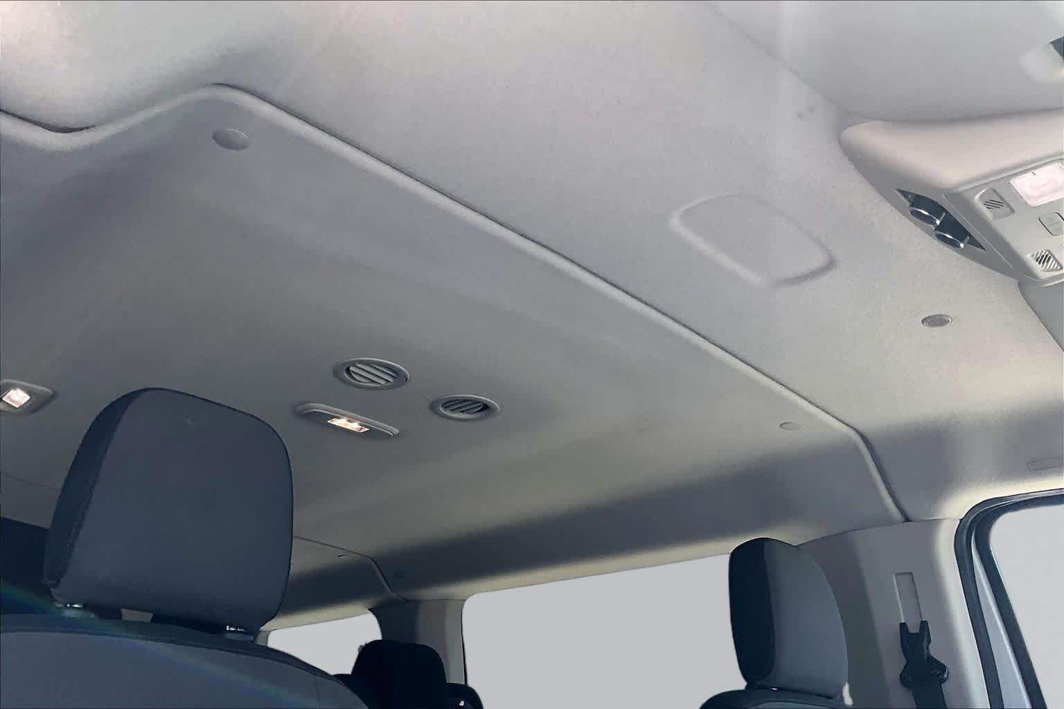 Used 2023 Oxford White Ford XLT image 14