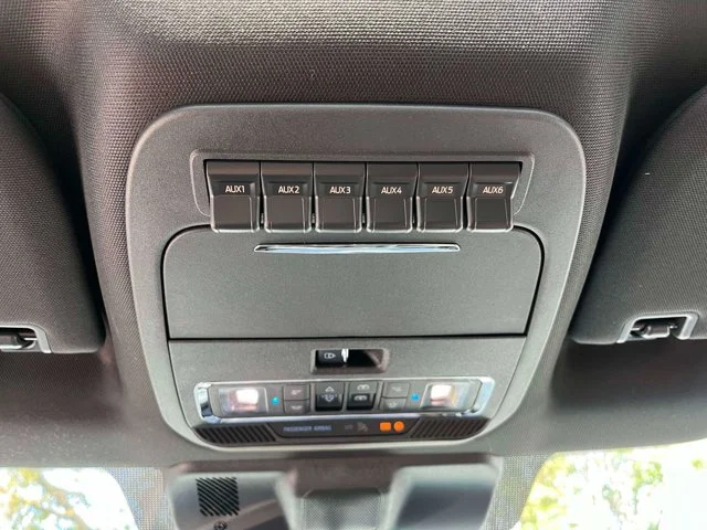 New 2027 Star White Metallic Tri-Coat Ford F-250® Lariat® image 29