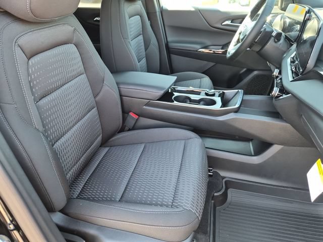2027 Chevrolet Equinox LT - Photo 25