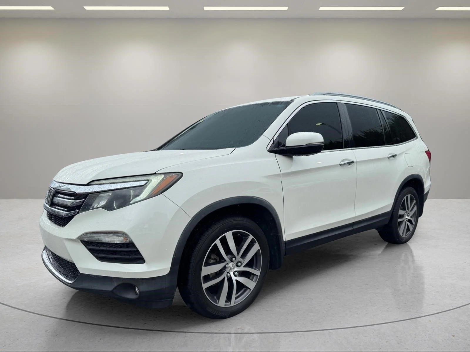 Used 2017 White Diamond Pearl Honda Elite image 1