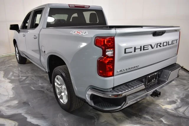 Used 2024 Gray Chevrolet LT image 6