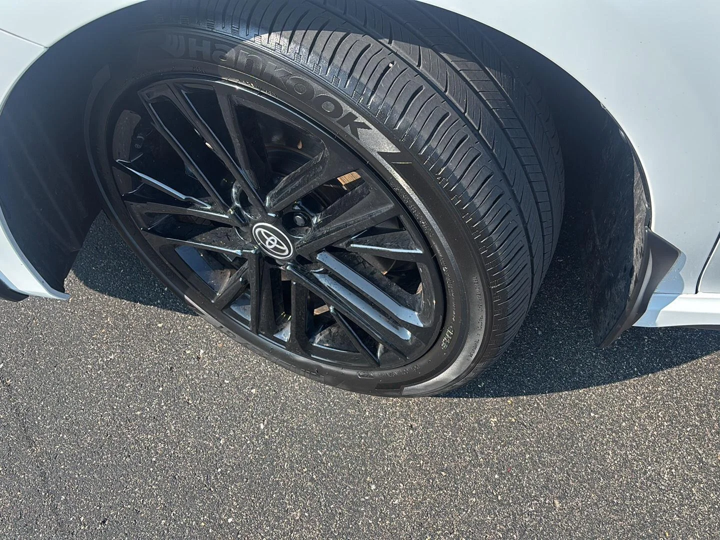 Certified Used 2025 Ice Cap Toyota SE image 5