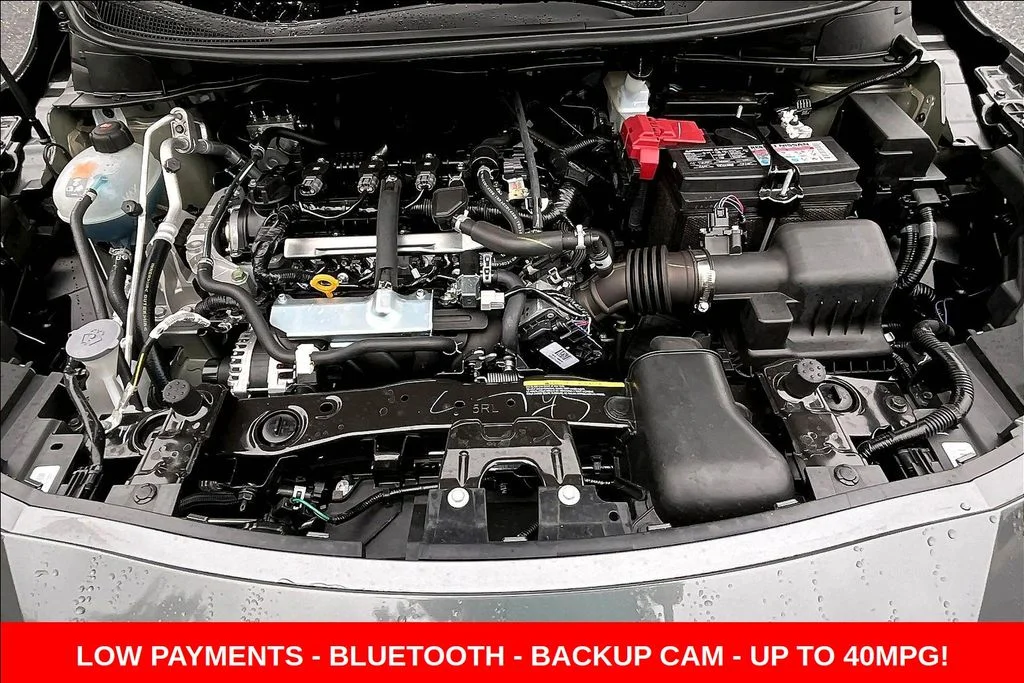 2025 Nissan Versa Sedan SV - Photo 11