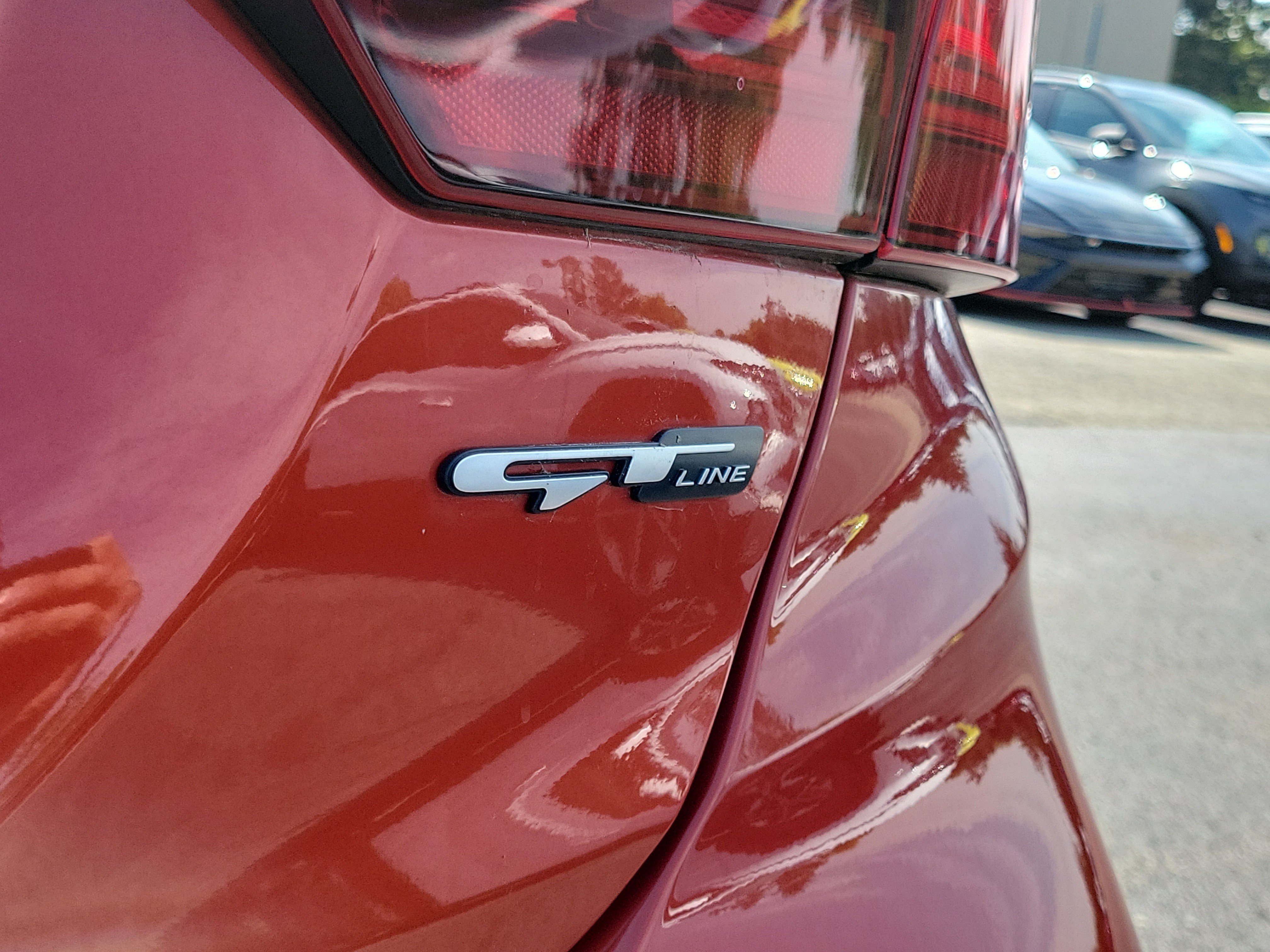 Used 2022 Fire Orange Kia GT-Line image 7