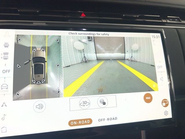 Certified Used 2025 Fuji White Land Rover SE image 30