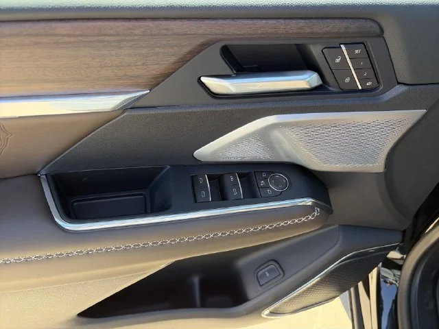 New 2027 Black GMC Denali Ultimate image 7