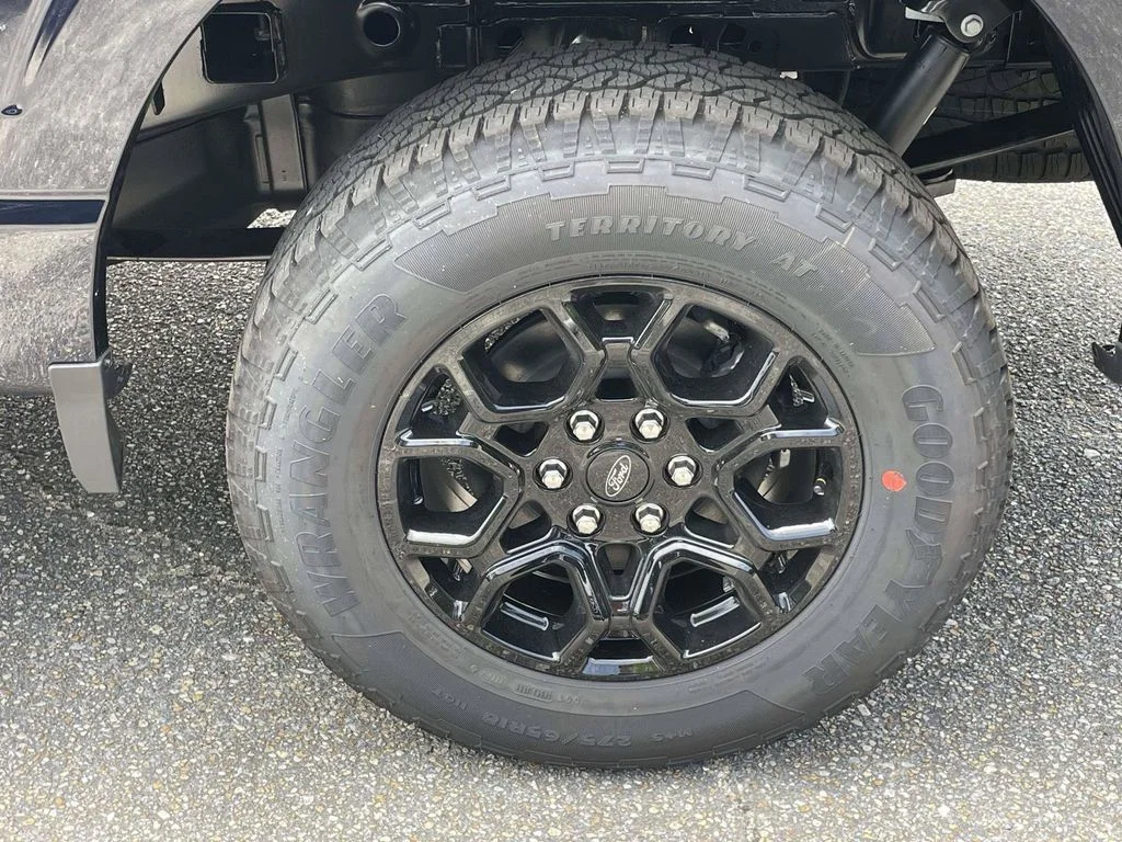 New 2026 Antimatter Blue Metallic Ford XLT image 9