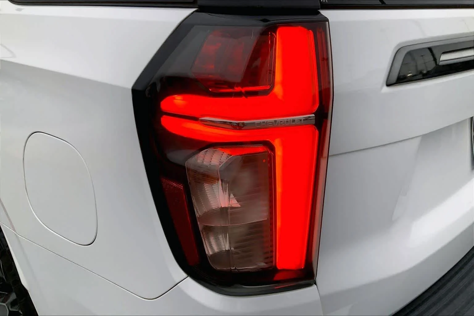 Used 2021 Summit White Chevrolet Z71 image 27