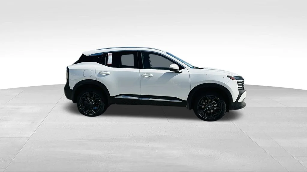 2026 Nissan KICKS SR - Photo 9
