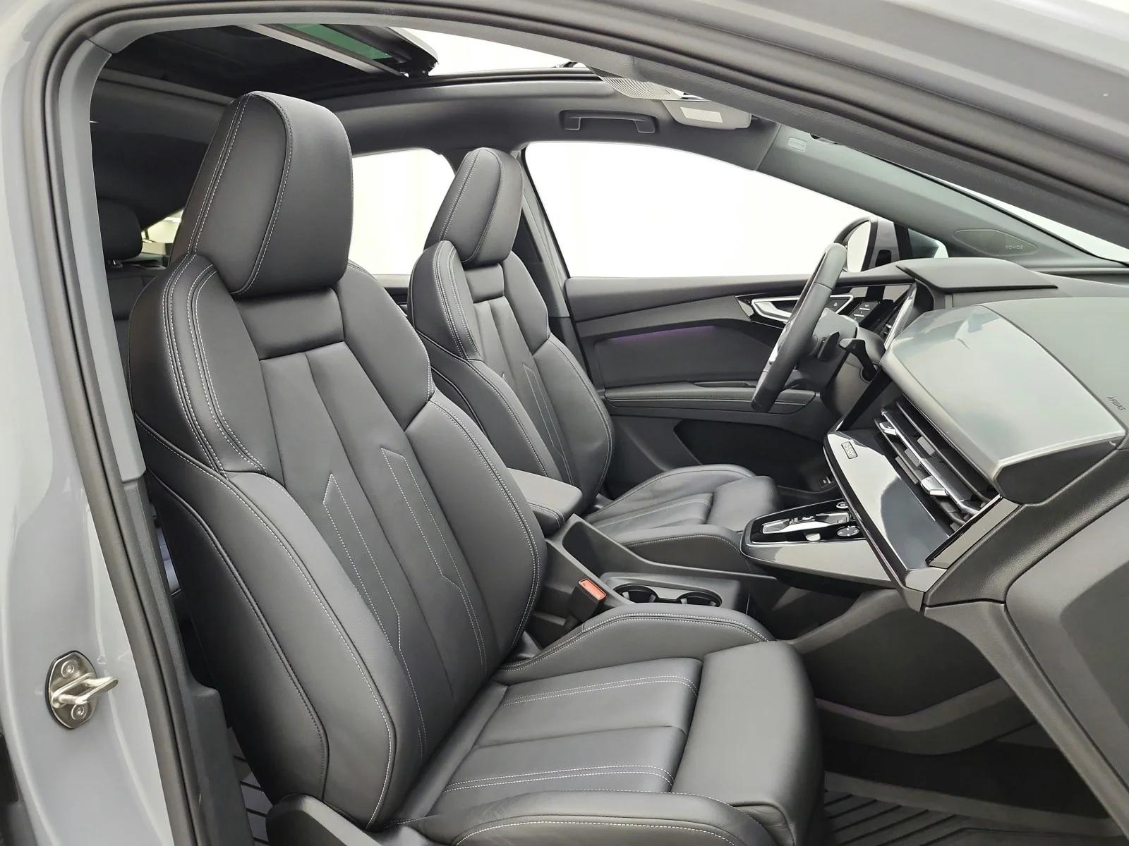 Used 2024 Pebble Gray Audi Premium Plus image 19