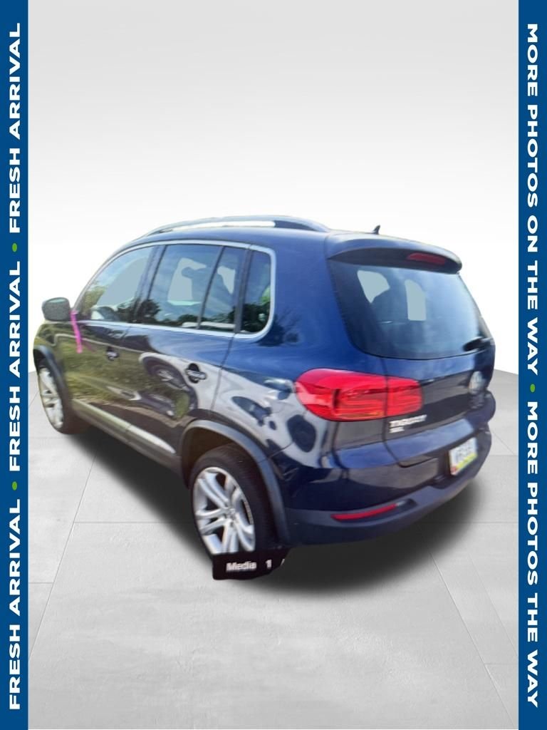 Used 2016 Blue Volkswagen SEL image 1