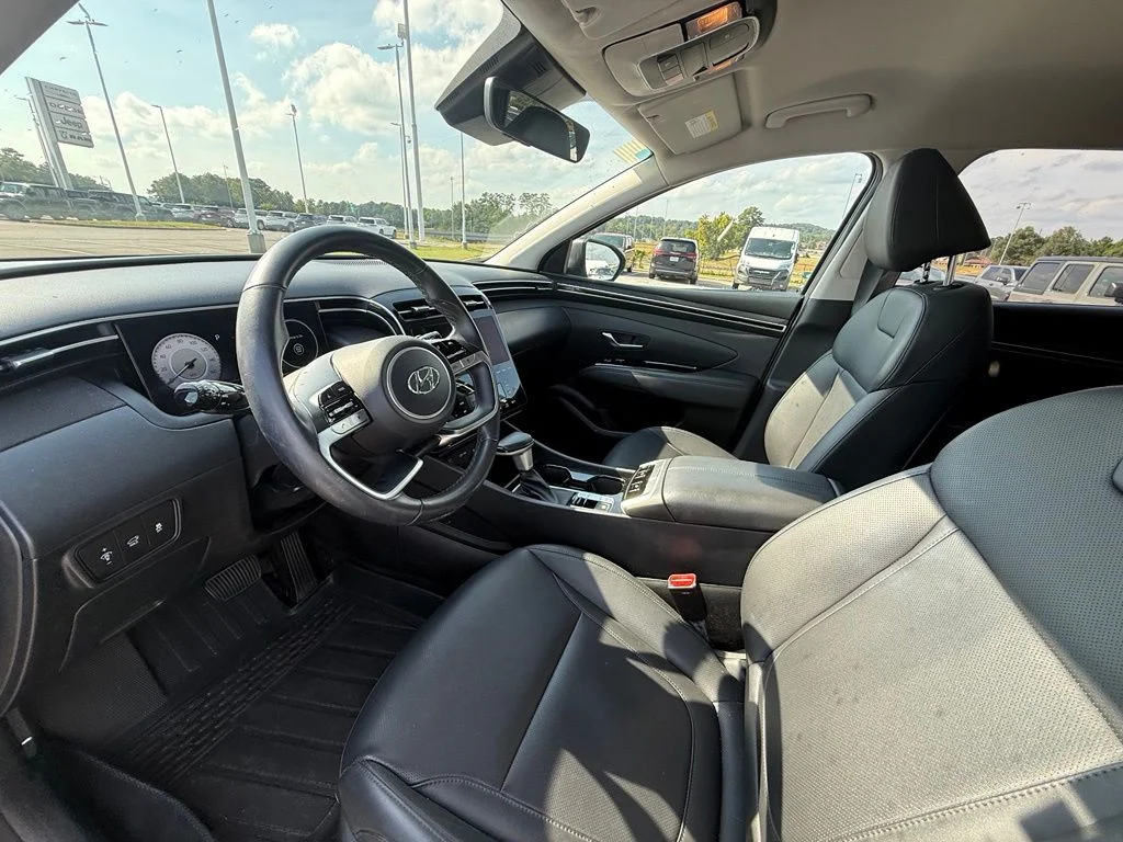 Used 2023 Silver Hyundai XRT image 18