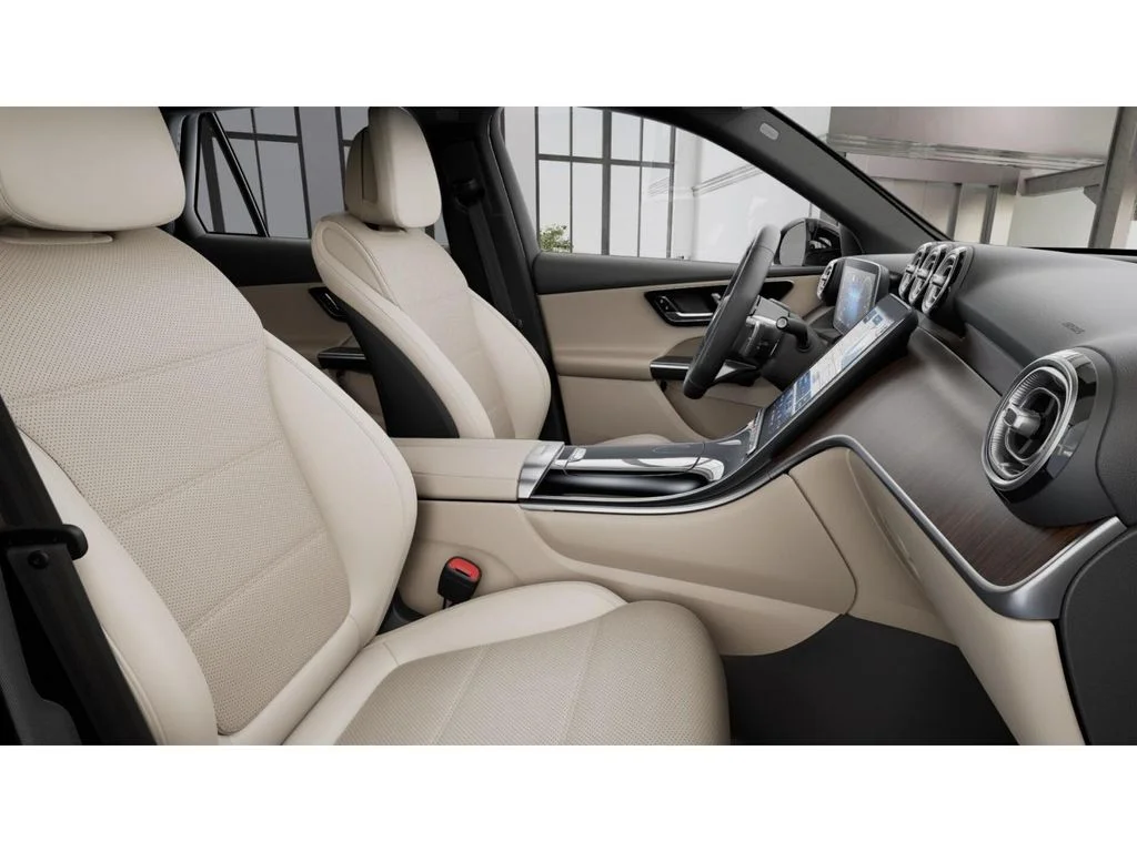 New 2027 Silver Mercedes-Benz GLC 350e image 4