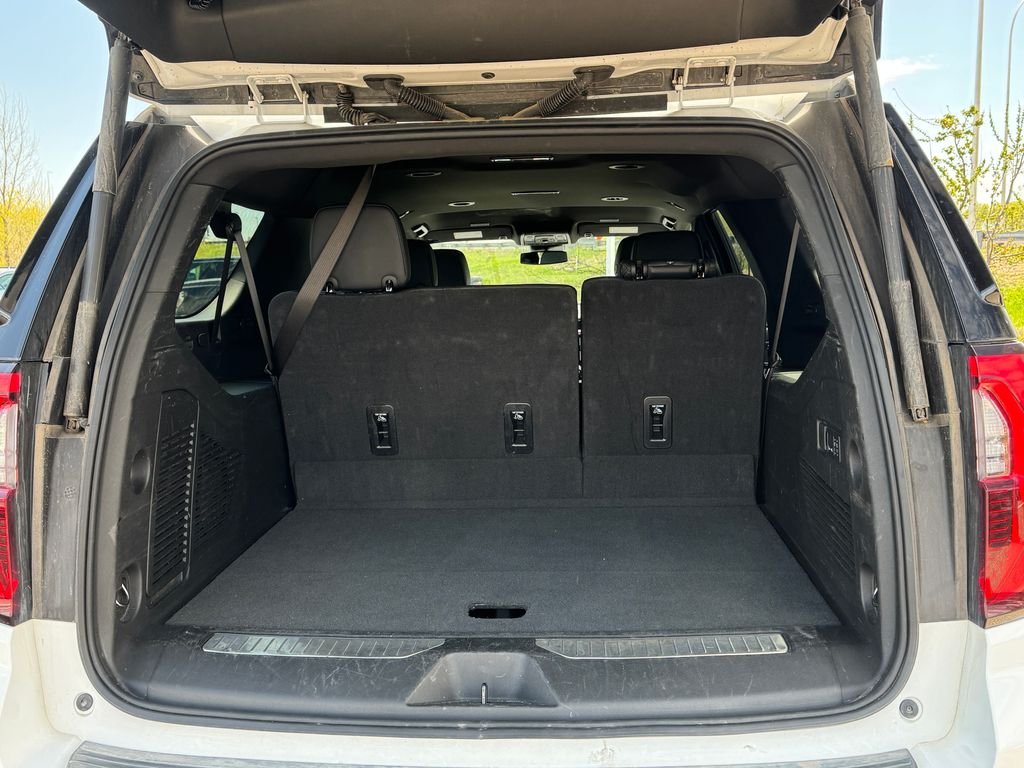 2025 GMC Yukon XL Denali - Photo 14