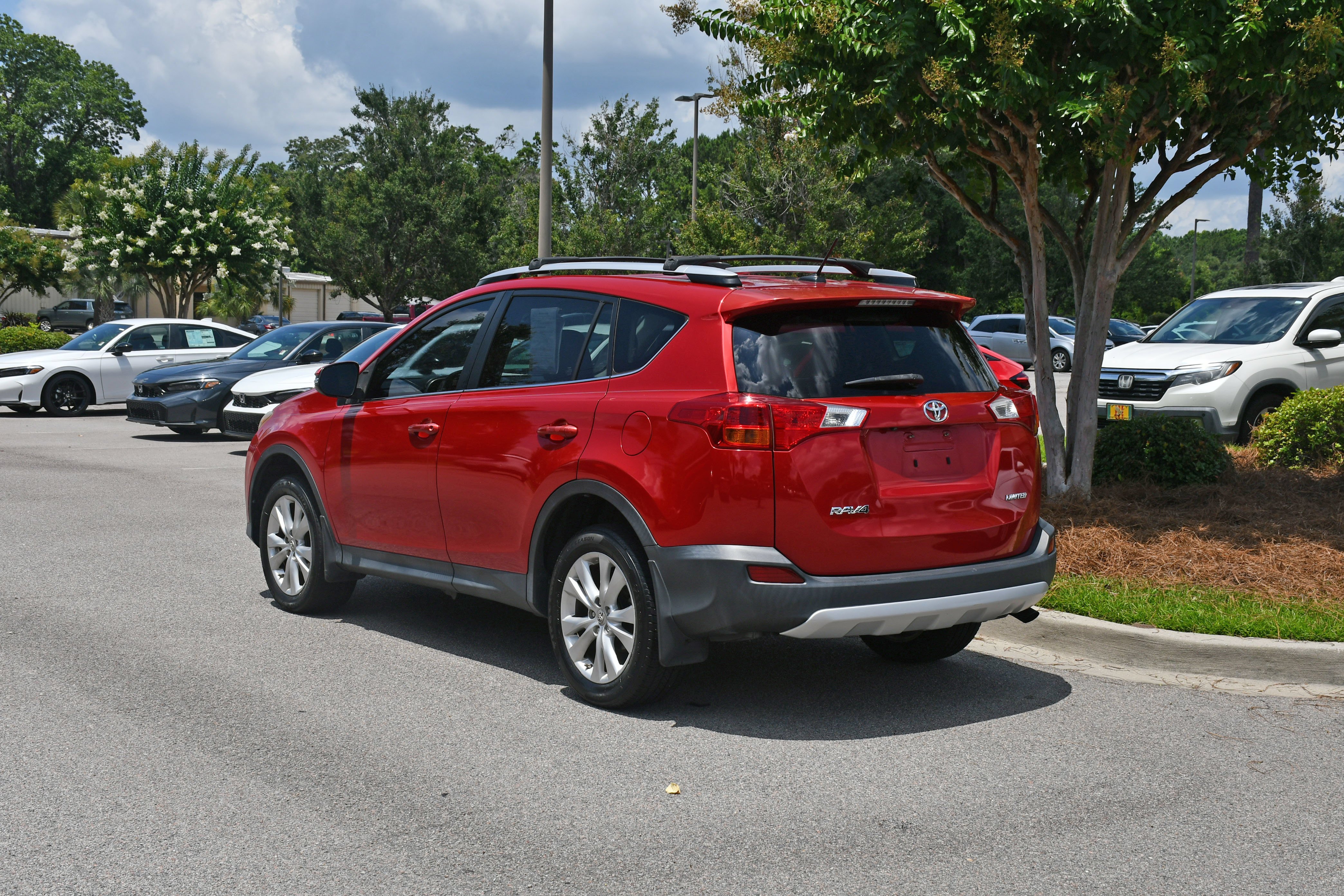 Used 2015 Red Toyota Limited image 2