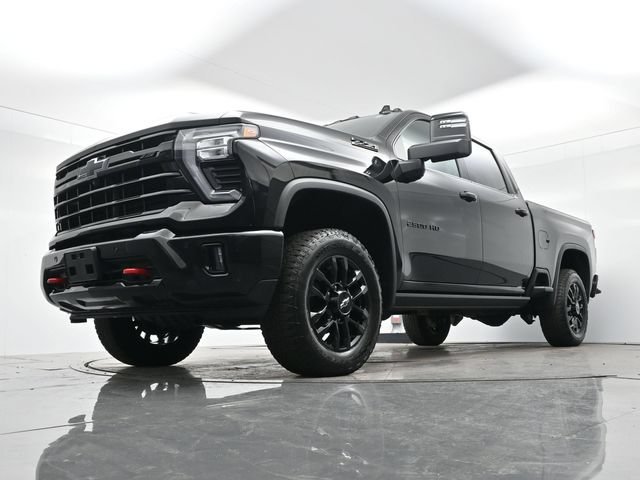 Used 2025 Black Chevrolet LTZ image 27