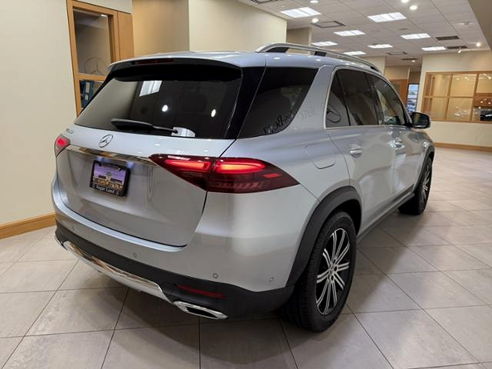 Certified Used 2026 Cirrus Silver Metallic Mercedes-Benz GLE 350 image 5