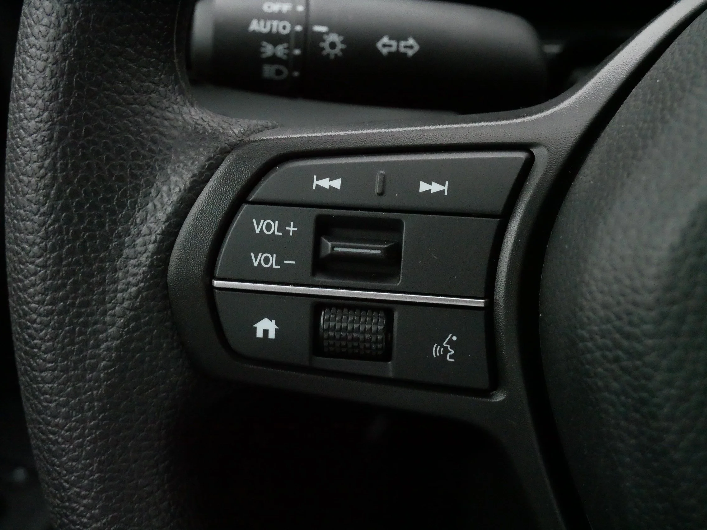 Used 2026 Meteorite Gray Metallic Honda EX image 26