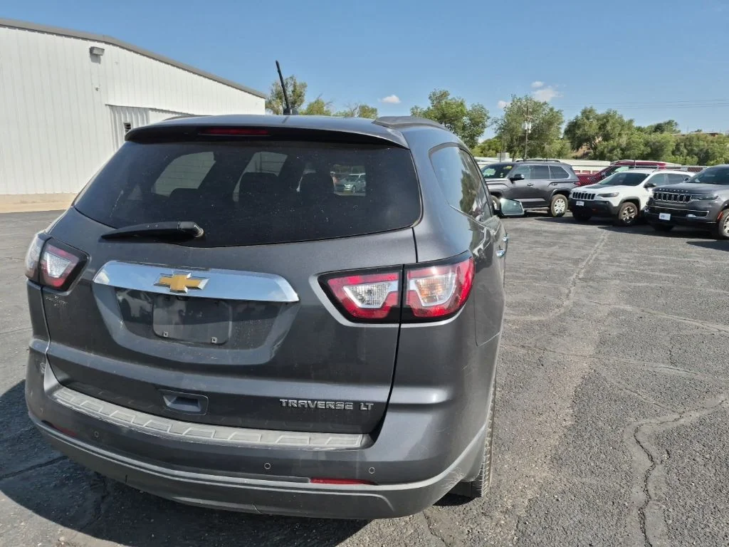 Used 2013 Gray Chevrolet 2LT image 8