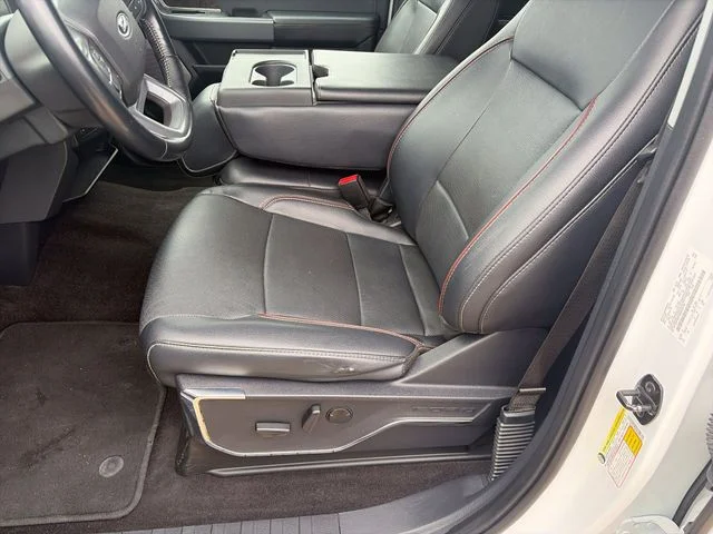 Used 2022 White Ford Lariat image 14