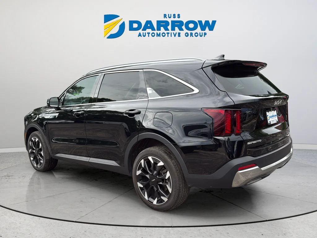 Used 2025 Black Kia EX image 3