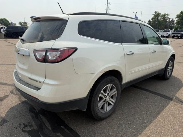 Used 2015 White Chevrolet 2LT image 9